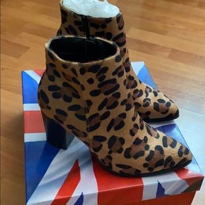 Leopard print boots NWT
